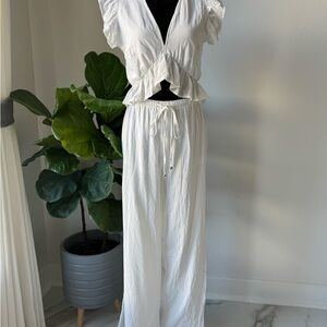 Fancyinn White V-Neck Blouse with Pants